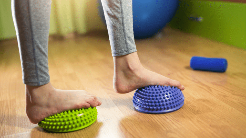 how do i know if i have flat feet​